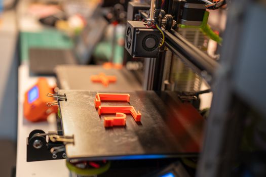 Jak 3D tisk transformuje automobilový průmysl: Trendy a technologie